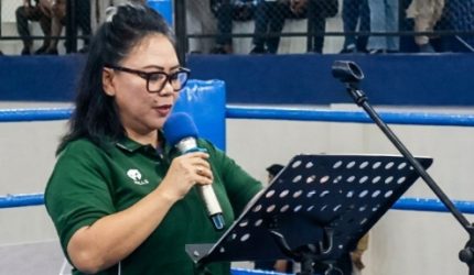 Gubernur Sulawesi Utara menekankan pentingnya investasi sumber daya manusia (SDM) melalui olahraga saat menghadiri pembukaan Kejuaraan Tinju Amatir Memperebutkan Piala Bupati Kepulauan Sangihe Tahun 2026, yang digelar di GOR Manente,