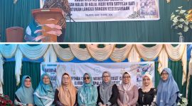 Ketua Syarikat Islam Kabupaten Kepulauan Sangihe Jais Salele dan Pengurus Wanita Syarikat Islam Kabupaten Kepulauan Sangihe.