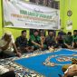 Suasana kebersamaan penuh kehangatan, Ketua PC GP Ansor Boltara, Agung Aditya Saenong, didampingi Dewan Penasehat GP Ansor Boltara, Santoro dan seluruh Kader menjelang Tasyakuran Ratib dan doa bersama