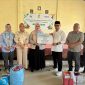 Bupati Boltara beserta jajaran Pemerintah Daerah menerima bantuan rehabilitasi sosial dari kemensos melalui sentra tumou tou manado di kecamatan Sangkub