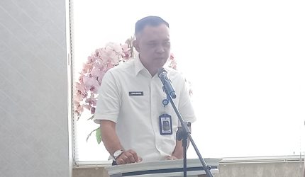 Rumah Sakit Umum Daerah (RSUD) Liun Kendage Tahuna resmi menjalin kerja sama dengan Dewan Koperasi Indonesia Daerah (Dekopinda) Kabupaten Kepulauan Sangihe melalui penandatanganan Nota Kesepahaman (MoU), Rabu (29/04/2026). Kolaborasi ini menjadi langkah strategis dalam mengoptimalkan pengelolaan potensi usaha di lingkungan rumah sakit secara profesional dan akuntabel.