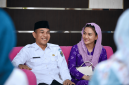 Wabup Boltara Moh. Aditya Pontoh didampingi Wakil Ketua TP-PKK Boltara ny. Moy Olivia Pontoh Mamonto di Milad ke-64 wanita islam Boltara