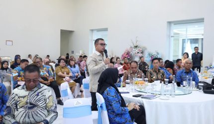 Bupati Kabupaten Bolaang Mongondow Utara (Boltara), Dr. Sirajudin Lasena,SE.,M.Ec.Dev menghadiri Rapat Koordinasi (Rakor) Optimalisasi Kerja Sama Komisi Pemberantasan Korupsi RI bersama Pemerintah Daerah Provinsi Sulawesi Utara yang digelar di Wisma Negara Bumi Beringin