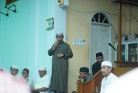 Bupati Boltara Sirajudin Lasena saat memberikan sambutan Pemerintah pada giat safari subuh keliling di desa Kuhanga kecamatan Bintauna