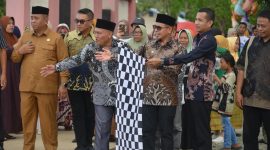SJL-MAP melepas peserta karnaval budaya nusantara di boroko yang merupakan semarak HUT Boltara yang ke-19