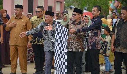 Semangat kebersamaan dan keberagaman mewarnai pelaksanaan Karnaval Budaya dalam rangka Hari Ulang Tahun ke-19 Kabupaten Bolaang Mongondow Utara (Boltara), yang berlangsung meriah di Lapangan Kembar Boroko,