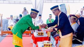 prosesi Adat Mopohabaru yang dilaksanakan oleh Aliansi Lembaga Adat Boltara di kediaman Bupati, Desa Boroko, dalam rangka jelang Idul Adha 1447 H 