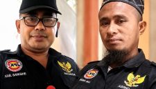 Ketua JPKP DPD Sangihe, Berty Ferdinan Patras dan H.M Kepala Divisi Sosial Kemanusiaan JPKP DPC Tabukan Utara