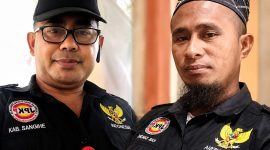 Ketua JPKP DPD Sangihe, Berty Ferdinan Patras dan H.M Kepala Divisi Sosial Kemanusiaan JPKP DPC Tabukan Utara