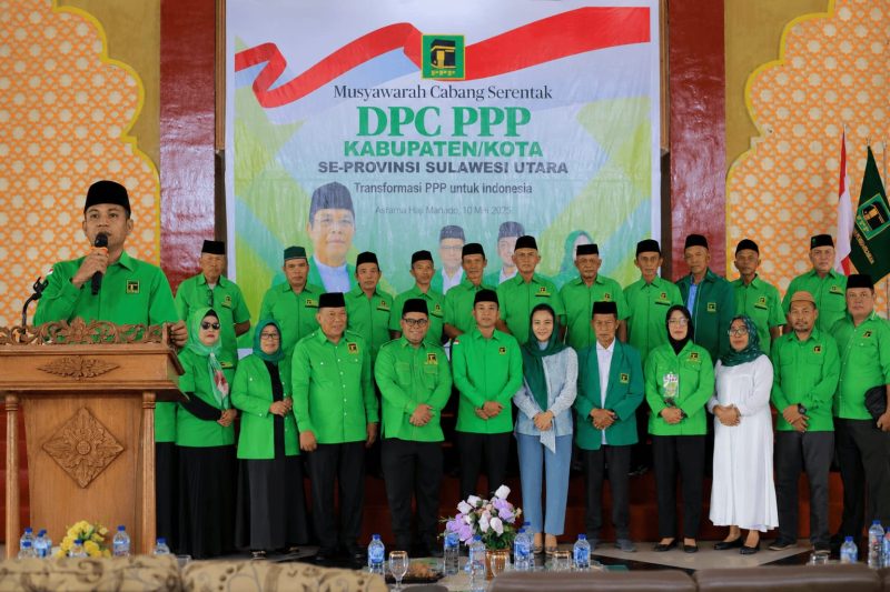 Ketua DPW PPP Sulut, Mohammad Aditya Pontoh dan seluruh pengurus Kabupaten/Kota serta kader selaku peserta Muscab PPP se-Sulut