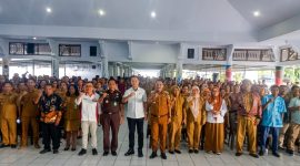 Yudianto, Asisten Intelijen (Asintel) Kejaksaan Tinggi Sulawesi Utara Bersama dengan Asisten 1 Setda Kabupaten Kepulauan Sangihe, Kepala Desa (Kapitalaung) dan BPD (MTK) se Kabupaten Kepulauan Sangihe