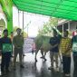 Bupati Kabupaten Kepulauan Sangihe Michael Thungari Menyerahkan Hewan Qurban