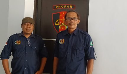 Salah satu Wartawan senior, Ramdan Buhang, resmi melaporkan dugaan intimidasi dan ancaman verbal yang diduga dilakukan Kapolsek Kaidipang, AKP Sofyian Ramin, saat melakukan peliputan kebakaran Kantor Pelayanan Terpadu Satu Pintu (PTSP) Kabupaten Bolaang Mongondow Utara (Boltara).