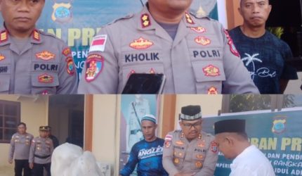 Dalam rangka memperingati Hari Raya Idul Adha 1447 Hijriah, Polres Kepulauan Sangihe menggelar penyembelihan hewan qurban melalui program “Qurban Presisi Polri”, Rabu (27/5/2026). Kegiatan yang berlangsung di samping Aula Sanika Satyawada Polres Kepulauan Sangihe tersebut menjadi wujud nyata peningkatan iman, takwa, sekaligus kepedulian sosial institusi kepolisian terhadap sesama.