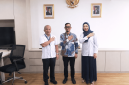 Kepala Dinas Kesehatan Boltara, Sofian Mokoginta (tengah) dan jajaran Direktorat Jenderal Kesehatan Primer dan Komunitas (Kesprimkom) Kementerian Kesehatan RI.