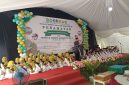 Ketua Yayasan Pendidikan Islam Ubaidillah Boroko, Mirwan Datukaramat bersama siswa Wisuda Tahfiz Angkatan IV