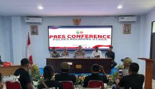 Suasana pres conference polres Boltara terkait kronologi penembakan sesama anggota polisi yang menyebabkan Briptu Excel Mamuli meninggal dunia