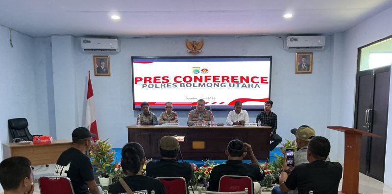 Suasana pres conference polres Boltara terkait kronologi penembakan sesama anggota polisi yang menyebabkan Briptu Excel Mamuli meninggal dunia