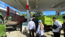 Antrian solar di SPBU Boroko dan monitoring pemkab Boltara akibat kelangkaan BBM