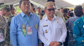 Bupati Boltara, Sirajudin Lasena dan Gubernur Sulut, Yulius Selvanus. 