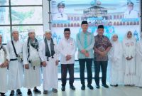 Asisten III Dr. Jopy Thungari M.Kes menjemput langsung Jama'ah Haji Asal Kabupaten Kepulauan Sangihe