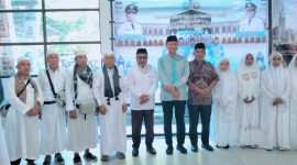 Asisten III Dr. Jopy Thungari M.Kes menjemput langsung Jama'ah Haji Asal Kabupaten Kepulauan Sangihe