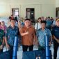Wabup Sangihe Tendris Bulahari Bersama Kaban BPBD, Kadis Kominfo, Camat Tabut, dan 5 Kapitalaung (Kepala Desa) Perwakilan Kampung yang terdampak bencana.