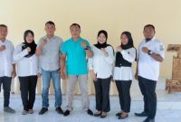 Panitia Pemilihan Kapitalaung Kampung Bahu Bersama dengan 2 Orang Bakal Calon Kapitalaung Kampung Bahu