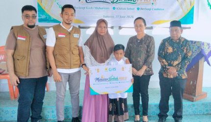 Yayasan Baitul Mal (YBM) PLN UID Sulawesi Utara, Tengah, dan Gorontalo (Suluttenggo) kembali menunjukkan komitmennya dalam menghadirkan manfaat bagi masyarakat melalui program "Muharram Berkah 1448 H". Kegiatan sosial yang dipusatkan di Masjid Al-Jihad Petta, Kecamatan Tabukan Utara, Kabupaten Kepulauan Sangihe, Sabtu (27/6/2026), menghadirkan berbagai bantuan yang menyentuh langsung kebutuhan masyarakat.