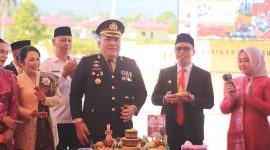 Foto pemotongan tumpeng