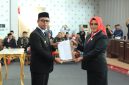 Bupati Boltara Sirajudin Lasena dan Ketua DPRD Boltara Dewi Zandra Astuti Mondo