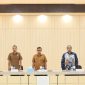 Bupati Boltara Sirajudin Lasena didampingi Wakil Bupati Moh. Aditya Pontoh, Sekda dan narasumber dari Tim Evaluator KEMENPANRB