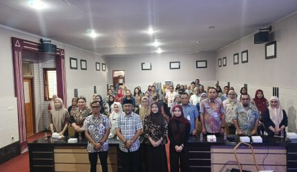 Dalam upaya meningkatkan kapasitas dan kompetensi pengelola keuangan Badan Layanan Umum Daerah (BLUD) bidang kesehatan, sekaligus mendukung implementasi pengelolaan keuangan yang transparan, akuntabel, efektif, dan berbasis digital melalui aplikasi E-BLUD, Pemerintah Kabupaten Bolaang Mongondow Utara (Boltara) melalui Dinas Kesehatan (Dinkes) Boltara menggelar Workshop Pengelolaan Keuangan Melalui Aplikasi E-BLUD bagi Badan Layanan Umum Daerah (BLUD) Bidang Kesehatan Tahun 2026.