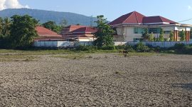 Salah satu kawasan yang mengalami kekeringan akibat cuaca ekstrem dan musim kemarau di dekat kantor DPRD Boltara, warga setempat mengatakan bahwa lokasi tersebut awalnya persawahan dan sudah digenangi air dalam kurun waktu yang sangat lama, bahkan telah menjadi spot mancing, namun telah kering. 