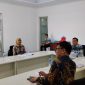 Gerard A.M. Rawis selaku coach, sementara Clay June Hendrik Dondokambey, Kepala Badan Keuangan dan Aset Daerah (BKAD) Provinsi Sulawesi Utara, bertindak sebagai penguji, Verawaty Djoharam sebagai Mentor dan Tyty Kemala Sukma Patadjenu sebagai peserta Seminar Aktualisasi Latsar CPNS Boltara