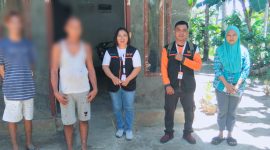 Petugas Sensus Ekonomi (SE2026) Misye Pulumbara dan Novrilley Mumu di dampingi oleh Perangkat Kampung Bahu Kepala Lindongan 4 Nurani Talungais dan Masyarakat Kampung Bahu