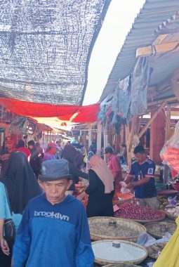 Harga Bapok di Pasar Rakyat Boroko Relatif Stabil, Ketersediaan Terjaga
