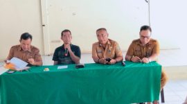 Kadis Perkim Sangihe Danny Mandak bersama Kabid Pembangunan & Pengembangan Perkim Sangihe Herbert Makasunggal serta Camat Tabukan Utara Marwan Nikiulu