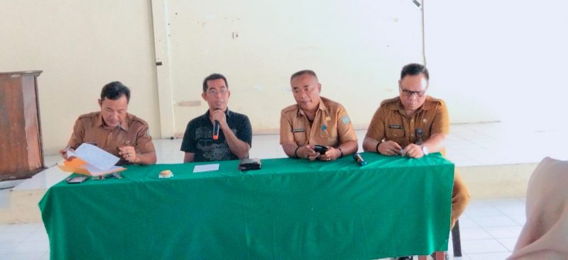 Kadis Perkim Sangihe Danny Mandak bersama Kabid Pembangunan & Pengembangan Perkim Sangihe Herbert Makasunggal serta Camat Tabukan Utara Marwan Nikiulu