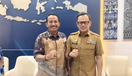 Komitmen memperjuangkan kepentingan masyarakat Kabupaten Bolaang Mongondow Utara (Boltara) di tingkat nasional kembali ditunjukkan Wakil Ketua Dewan Perwakilan Rakyat Daerah (DPRD) Boltara, Saiful Ambarak, S.Pd.I. Politisi Partai Golkar itu melakukan audiensi dengan Wakil Menteri Dalam Negeri Republik Indonesia, Bima Arya Sugiarto, guna menyampaikan sejumlah aspirasi strategis yang dinilai sangat berpengaruh terhadap pembangunan dan pelayanan publik di daerah.