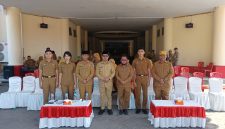 Bupati Boltara Sirajudin Lasena didampingi Sekda, Asisten dan Kepala BKPSDM bersama Purna Praja IPDN