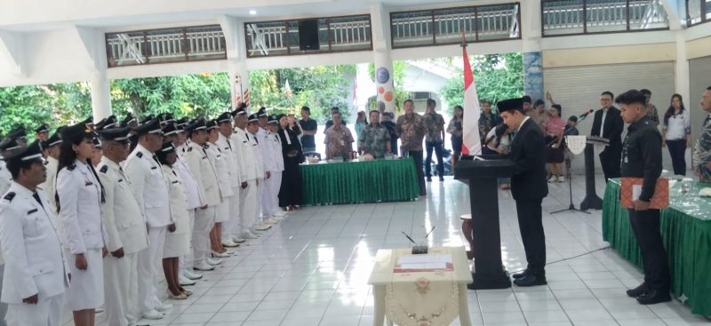 Bupati Kabupaten Kepulauan Sangihe Michael Thungari sementara memberikan arahan terhadap 97 Pj Kapitalaung