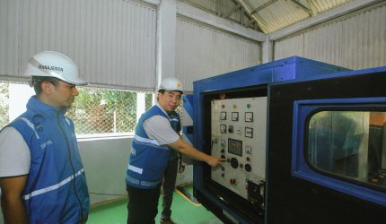 Pemerintah Kabupaten Kepulauan Sangihe kembali menorehkan langkah penting dalam mewujudkan pemerataan energi dan keadilan pembangunan di wilayah perbatasan. Bupati Kepulauan Sangihe secara resmi meresmikan operasionalisasi listrik 24 jam di Kampung Beeng Laut dan Kampung Bebalang,