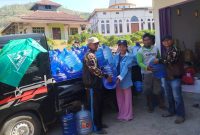 PCNU dan PC GP Ansor Boltara salurkan 100 Galon air minum kepada warga terdampak kekeringan akibat musim kemarau di desa Sidodadi Kecamatan Sangkub