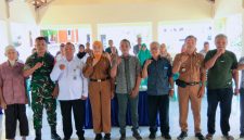 Pj Kapitalaung Kampung Bahu, besama Kapitalaung Purna Tugas, Camat Tabukan Utara Ketua MTK, Mewakili Bhabinkamtibmas, Toko Agama, dan Toko Masyarakat
