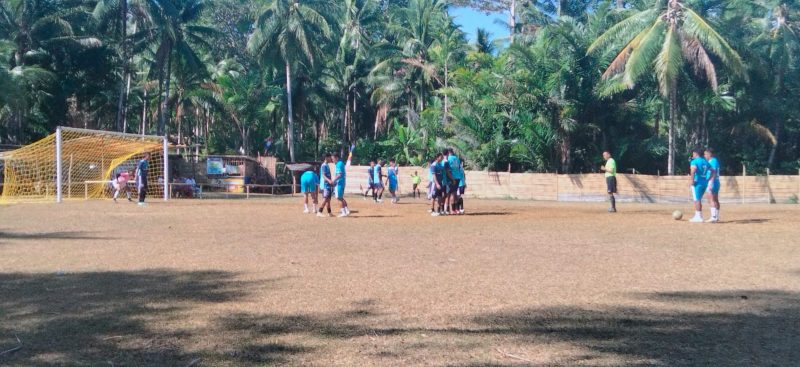Foto: Malamenggu Fc Mendapatkam peluang Tendangan Bebas 