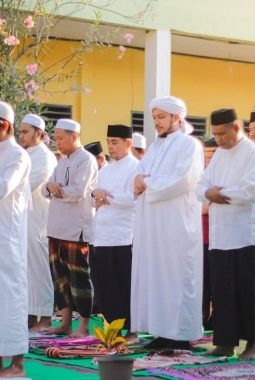 Ikhtiar Minta Hujan, Bupati SJL Sholat Istisqa di Alkhairaat Bintauna