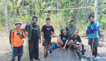 Upaya pemantauan kebakaran hutan dan lahan di kawasan Gunung Awu terus dilakukan. Tim Relawan BELANTARA (Berantas Api Lestarikan Alam Nusantara) Kampung Bahu, yang diprakarsai Pemerintah Kampung Bahu, melakukan pendakian ke lereng Gunung Awu,