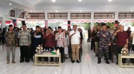 Kepala Kantor Kementrian Agama Sangihe H Kusnadi Bersama dengan FKUB