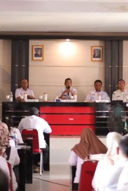 Perdana Pimpin Jajaran Pendidikan, Plt Bupati Boltara MAP: Pastikan Tak Ada Anak Tertinggal